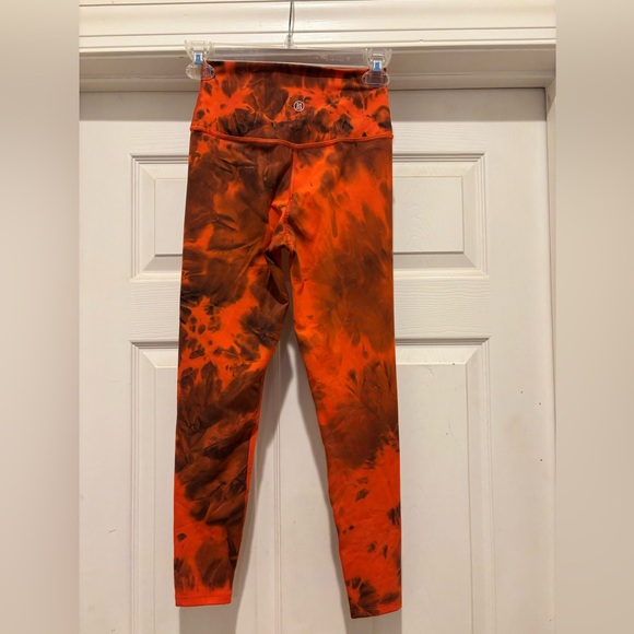 Women’s Two Pair of Leggings Tie-Dye and Solid - Picture 4 of 15